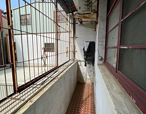 C大晟租屋免仲費稀有新翻新三房透天好停車超大後院戶籍租補 - Image 8