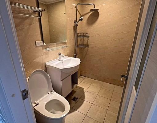 近水湳市場,格局方正,環境單純*坡道平面車位!百萬裝潢 - Image 14