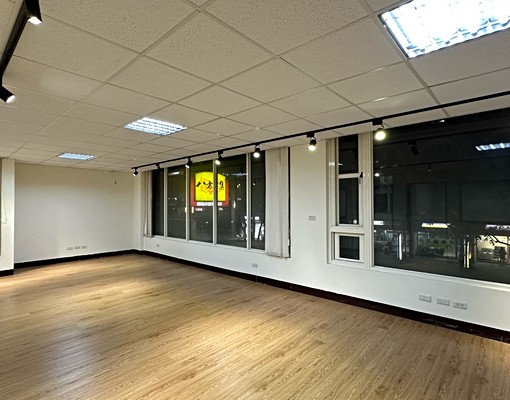 青埔高鐵站前二樓店面=樂居青埔小樂 - Image 11