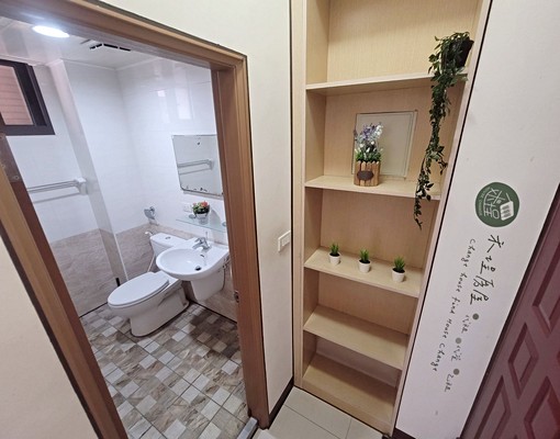 ❤電梯❤獨洗陽台❤可雙租補❤小資首選❤衛浴開窗❤ - Image 2