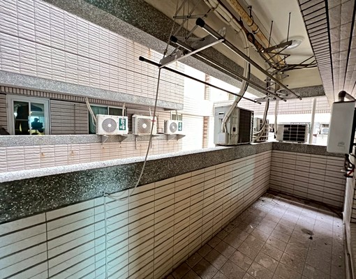 北區太子龍公園南路臨安路高樓層景觀宅4房平車 - Image 12