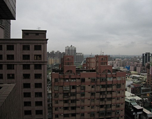 長榮旁一房一廳/可租補入藉 - Image 8