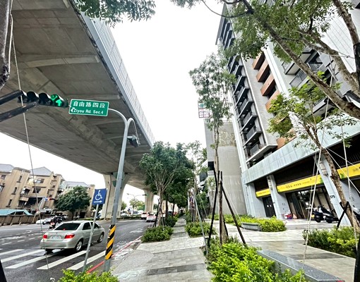 專|CP質超高5.5米-10米面寬店邊間店可配件不限行業 - Image 3