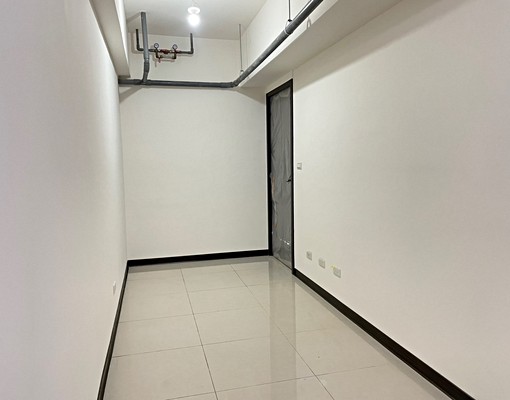 專|CP質超高5.5米-10米面寬店邊間店可配件不限行業 - Image 5