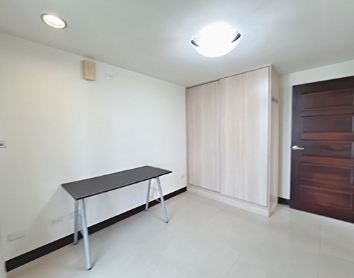 竹北遠百旁陽台超好綠野景觀三房平車 - Image 4