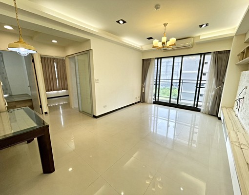 北屯鄰近中國醫三房✨含平車位✨交通便利生活機能佳 - Image 1