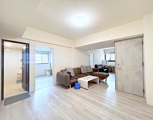 四房大空間🍂免管理費✨租屋補助✨寵物天堂✨台水電✨全新冷氣 - Image 2