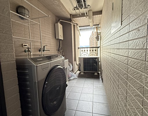 不收租屋介紹費喔東方明珠高樓美屋傢俱可談 - Image 10