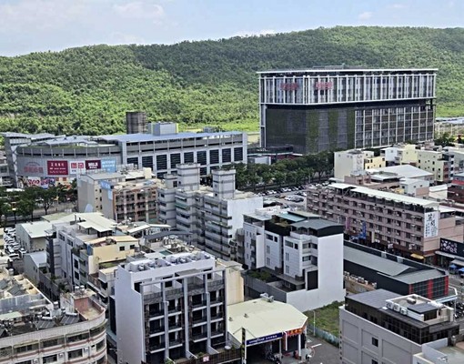 租#鑫高鐵#新光三越I左營高鐵I全新未住景觀大樓 - Image 2