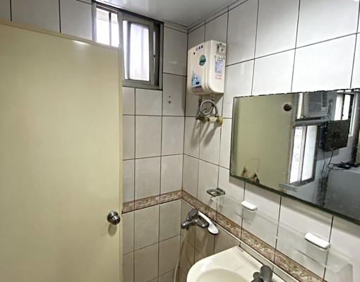 近三多與88快速道路鳳山五甲小資套房 - Image 7