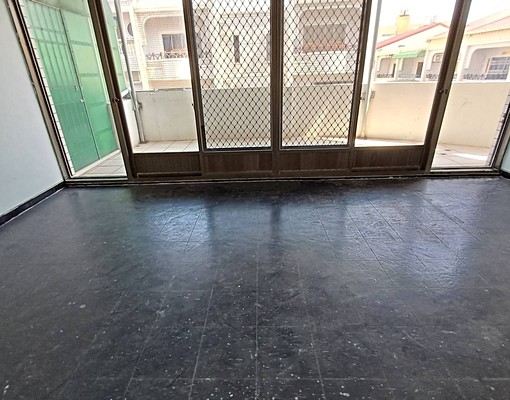 大灣△角窗透天大辦公室兼住家整層50坪 - Image 1
