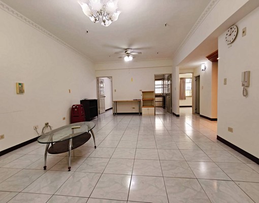 🔥北屯近崇德文心捷運站3房車位👍可租補👍可入籍🔥 - Image 1