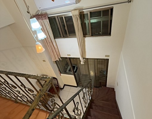 【巧克力花園】🏠挑高樓中樓套房🏠使用空間大 - Image 3