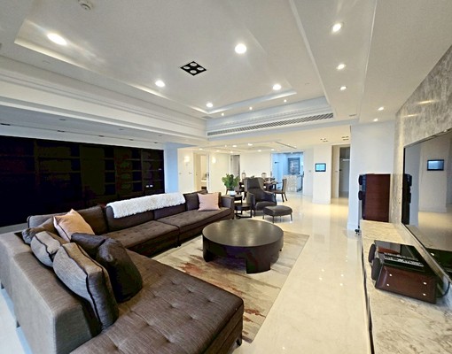 專✅鄉林皇居最稀有方正格局|千萬裝潢連號雙平車|高樓層視野戶 - Image 1