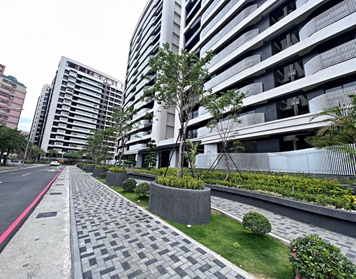 多城市2新成屋全新未住有車位 - Image 11