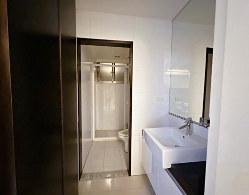 玖憶推薦👍稀有4房雙車|近家樂福商圈 - Image 6