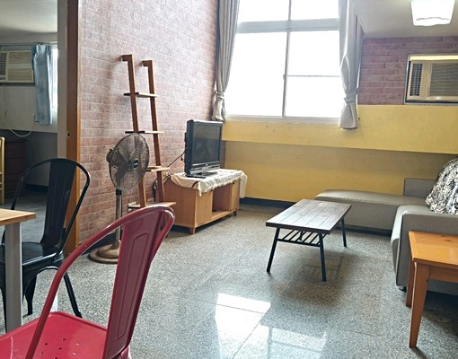 可租補中華路電梯3房工業風 - Image 8