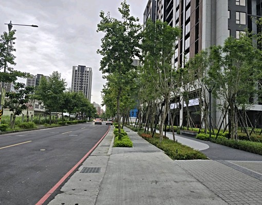 土城重劃區全新交屋方正二房平車 - Image 1