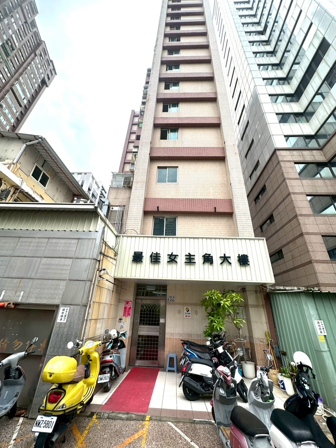 【民生復興商圈】電梯陽台美套房/屋況佳/拎包入住