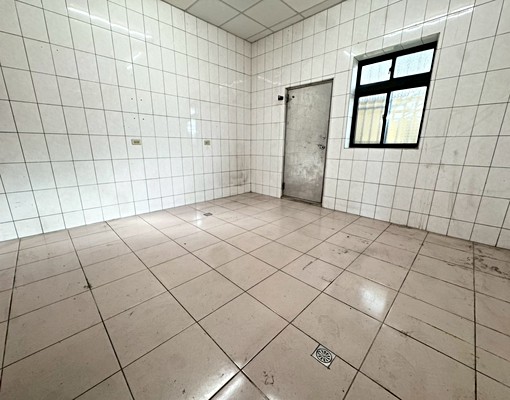 稀有釋出!可店可住!正中清路透天透店!預約看起來!行業談! - Image 10