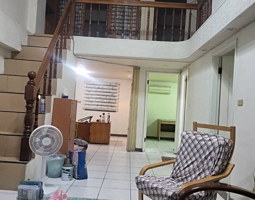 全新整理電梯五房/中山醫大/愛買旁/大慶商圈/ - Image 1