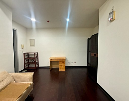 走路到高鐵上班超近的大套房～傢俱家電全具備～租金含管含車位 - Image 3