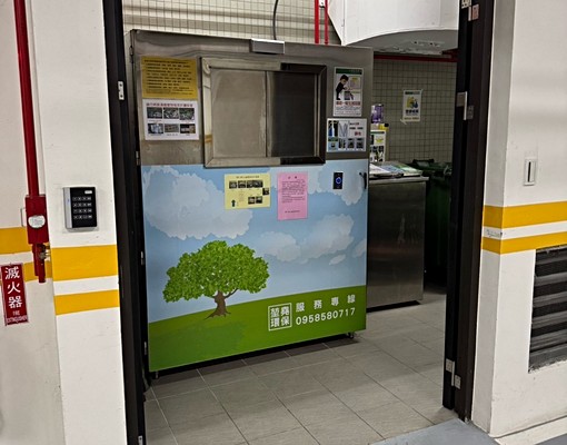 高大特區全新電梯大樓.稀有3房.專屬汽車.機車位 - Image 15
