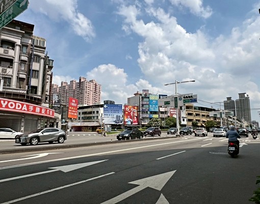 五權南路車水馬龍1+2樓+地下室黃金店面 - Image 6