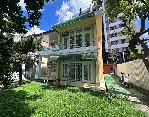 北區整棟老宅別墅出租｜可停3台車｜適工作室｜近雙十國中 - Image 1