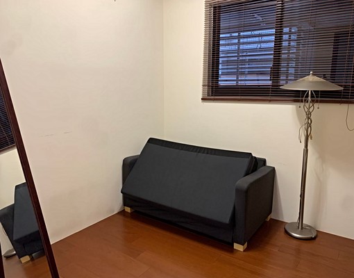 中山林森電梯四房/有車位/可開火/家具家電齊全 - Image 10