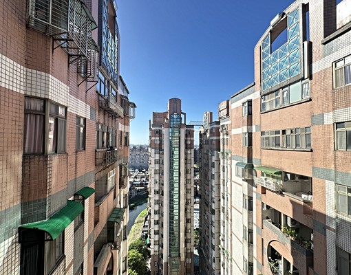 寶祥縣寶/可租補/大陽台/整層住家/有機車位 - Image 1