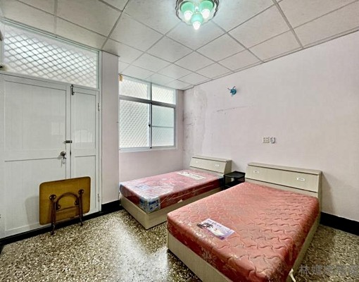 緊鄰水萍塭公園🏅三房透天🎯可租補.戶籍 - Image 4