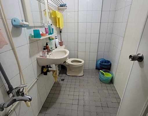 民族路商圈溫馨雅房兩個房間共用一間浴室 - Image 5
