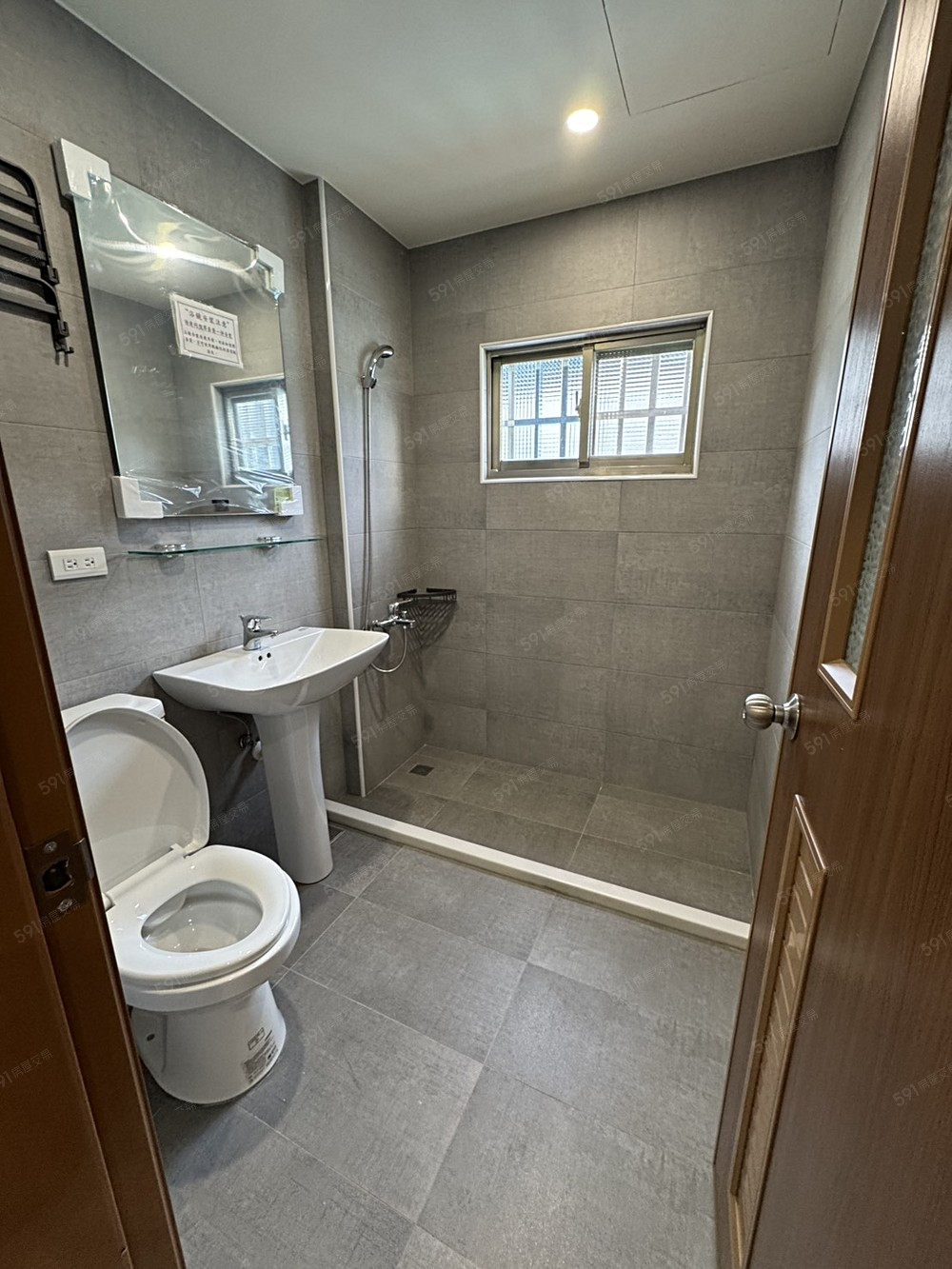 五樓大套房 衛浴