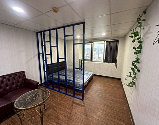 近桃園火車站~統領商圈~獨立大套房~可租補 - Image 2