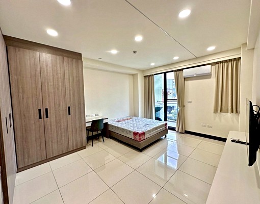 雙租補!台電計價!高檔裝潢! - Image 1