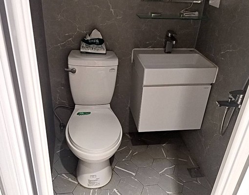 大光街分租套房完工兩年內 - Image 4