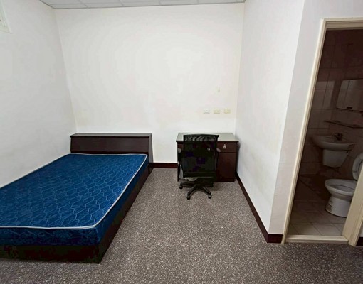 大套房🎉室內停車🎉美食天堂🎉子母車✨附近方便停車 - Image 2