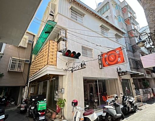 永新巷北二弄轉角遇到愛優套含水網路機上盒電5元!!! - Image 1