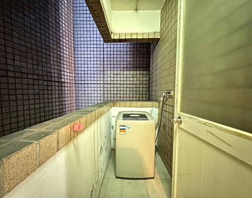 台北橋站旁天臺通商電梯大樓陽台套房/8/15前付定簽約優惠 - Image 8