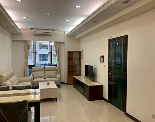喜來登旁三房家具電附車位 - Image 1