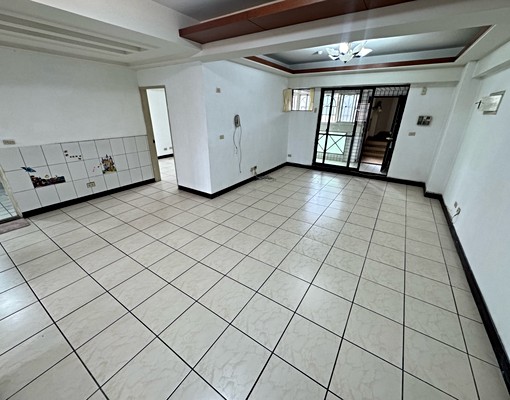 附近停車場｜自備家具📦大空間｜電梯大樓✅可租屋 - Image 8