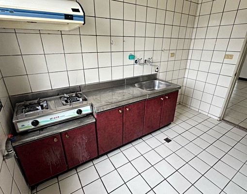 附近停車場｜自備家具📦大空間｜電梯大樓✅可租屋 - Image 11