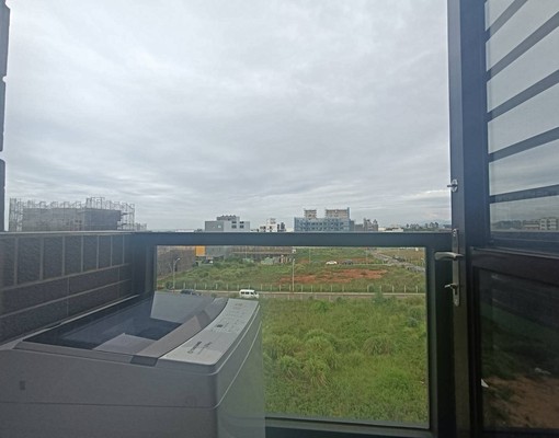 正重劃區內~全新陽台大套房(可開伙，可租補) - Image 8