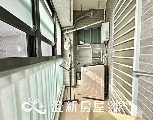 可報稅✨傢具齊全✨採光大坪數✨三房兩廳✨戶數單純✨樓層視野戶 - Image 10