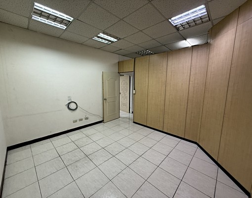 先嗇宮✔️秒殺🌈次級二樓店面適合美容美甲業造型美業✔ - Image 7