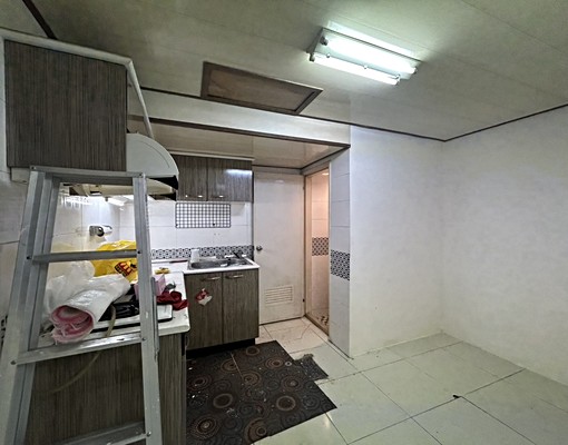 全新整理俱全平車透天台中車站周邊鬧區靜巷可住家可店面 - Image 2