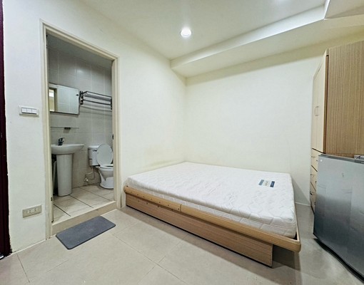 安靜又無餐廳,含水、網路、第四台 - Image 3