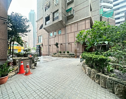 三多商圈萬象之都兩房(平車另租) - Image 7