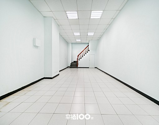 🍎亞灣&圖書總館店住🍎 - Image 1